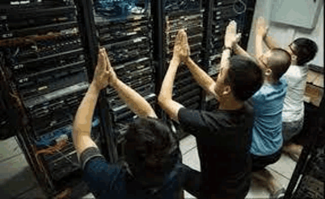 VlZKb99MUxKBEOLu.gif
