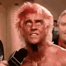 SsPJqZ0xz44dsL9f.gif