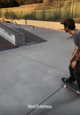 ifWumlBW6BheTdHZ.gif