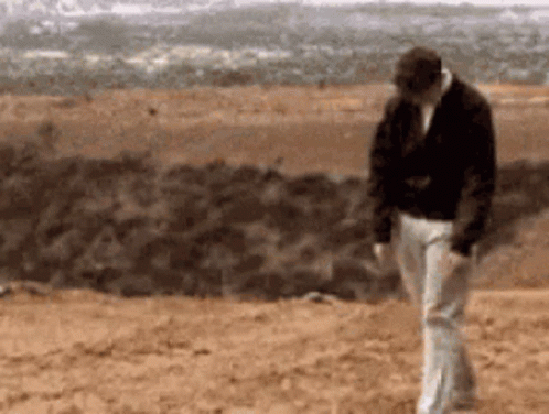 yuTBusA1vZEFbRE9.gif