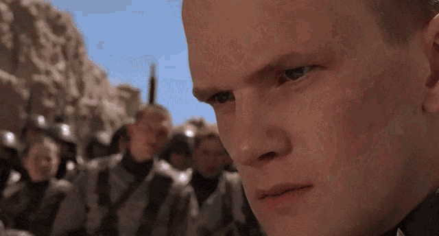 cpKoANePEEhzpmDh.gif
