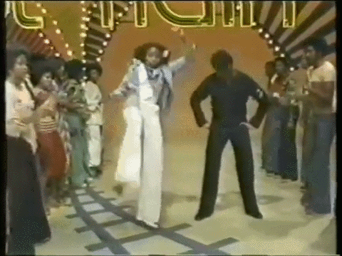 DdzbbiUId5I7frQB.gif