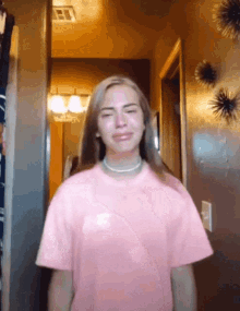 FItYkWXwKYKkk3DN.gif