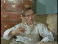 GZ7GrURTbYjqKll1.gif