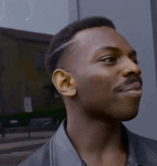 MgRnCbJTqRHhWEo3.gif