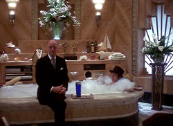 Q5rvCDmCEhecxxh1.gif