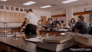 U6aevvG9ix7kJ3tZ.gif