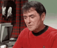UAr0IdbP4st6UeZU.gif