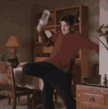 UQXQ21rBy10qDW6V.gif