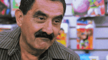 X3kAndwepA0lKh77.gif