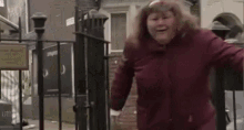 bZek8YlYibqHInkV.gif