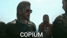 wH7IScNj0i1D0zhM.gif