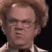 YLUrKKbinKYKWdRF.gif
