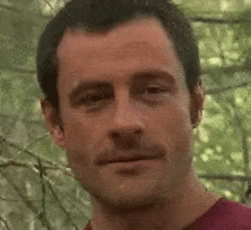 PtVxxkhyMmZa0Sud.gif