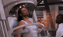 hJelOJaewOrWgSC2.gif
