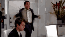 VOTC93lpYLkhi1oV.gif