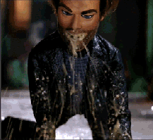 v4KJaFjr7MTUmc3R.gif