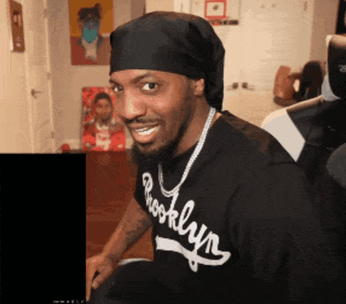 8GiVxFYuh8P87bCr.gif