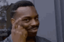 YbNynBzBevKkippG.gif
