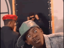 mf8xQ3Xjt0yZPsL0.gif