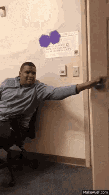 navUYW6JxzZlpoXV.gif