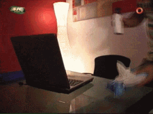 XhNn0JXYT1I0h28X.gif