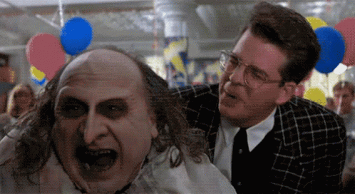 cYSU9D7K4qKaTo3i.gif