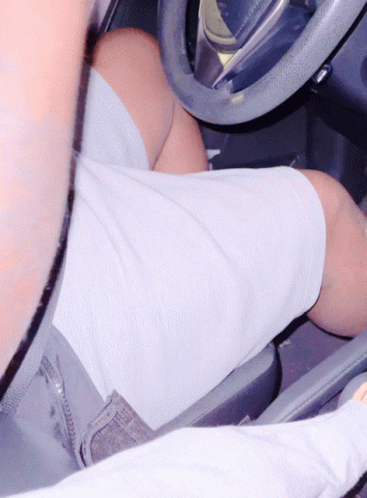m8VX0jReSIy3hzdr.gif