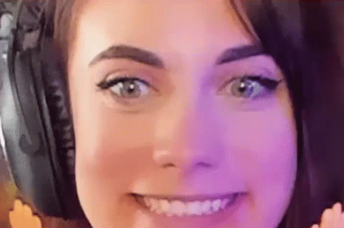 m8jldHqDpQtKwvgH.gif