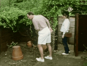 oTKvr9ZA0MC2j8rC.gif