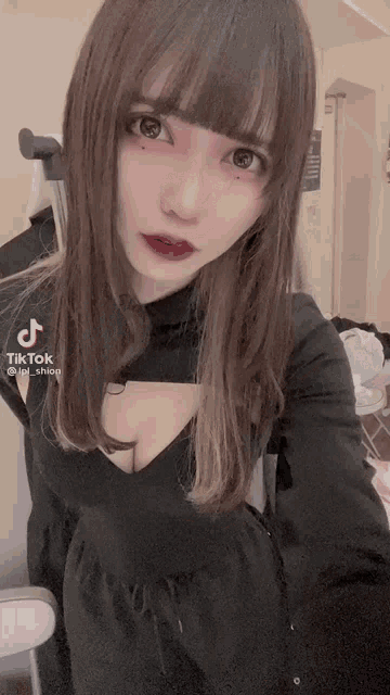 0FhT3fwW6KnGHMOF.gif