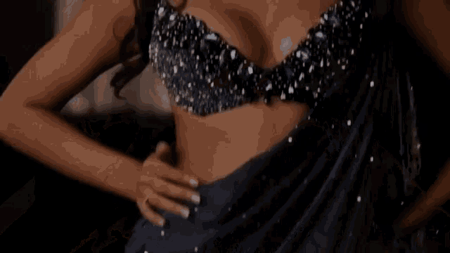 I31Q9G3guPdVxAKQ.gif