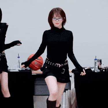 Q6okgnfsCgM6V9sY.gif
