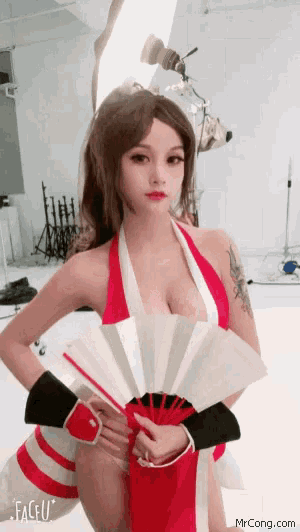 VN4bU2DSRmk9xWjG.gif
