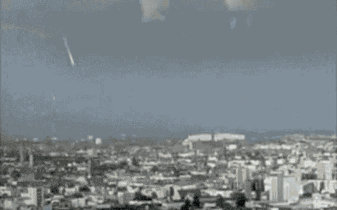 jITrmPjC925S0LwB.gif