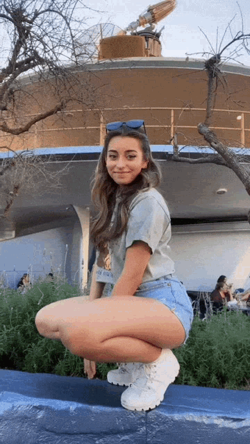 sl9ySAfwG6kO2TwF.gif