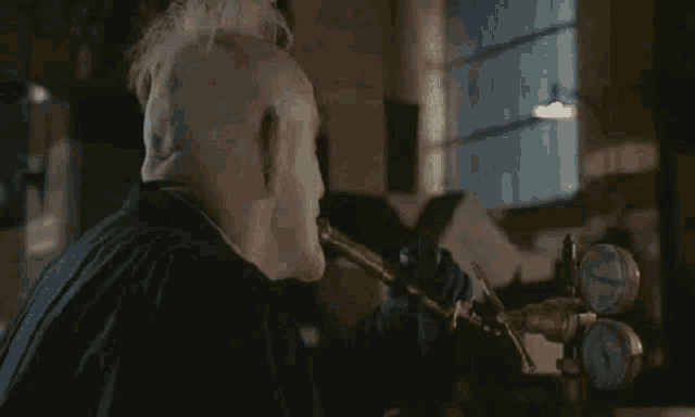 tuKTuHkjsGXnkHd5.gif