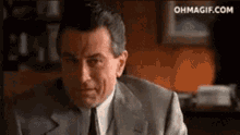 3SvKgfvbKPVgx4lP.gif