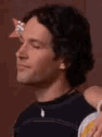 UV2cdsQafHdEDdYB.gif