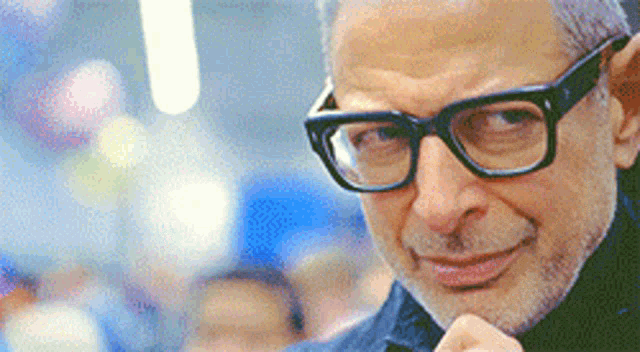 bhqK43BbT8UoNEtv.gif