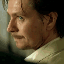 tobF3njOFzXzeiaj.gif
