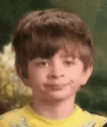 Sz1F9KD9J7OIXs0C.gif