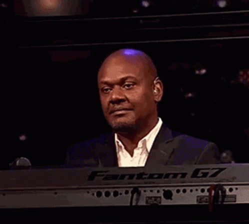 e1xPN9Rne4R9BHAT.gif