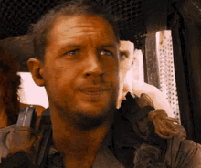csyH8H6s6qYAd8IG.gif