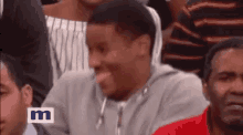 twrDKwNcrmOkGIdg.gif