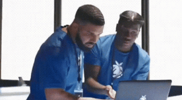UXqEb0tIeGOQ6pcn.gif