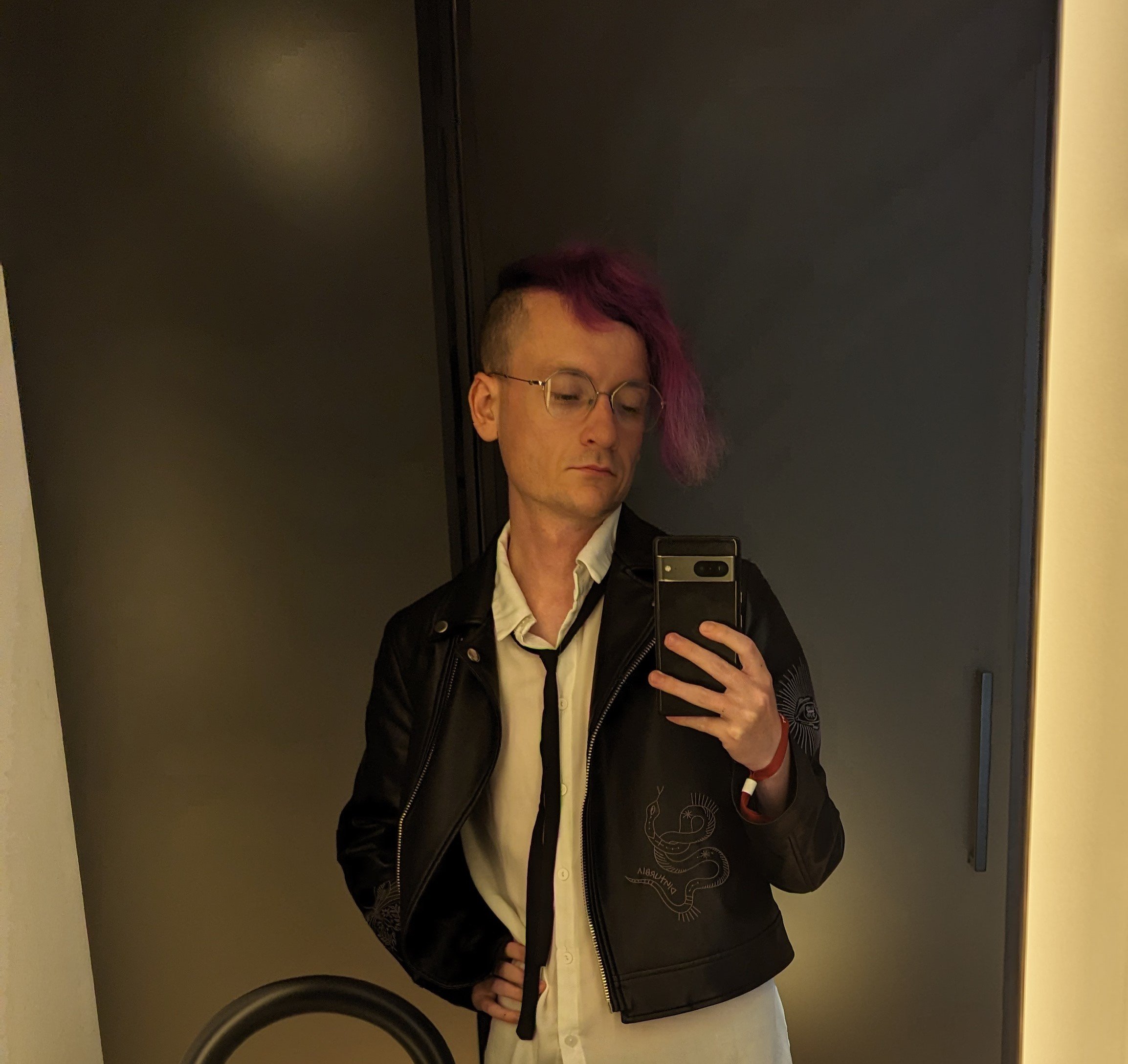 3QqwNgvxZtUxBZ68.jpg