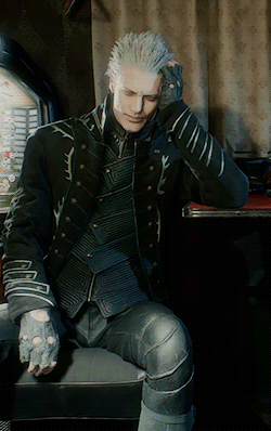 75RjsgSXc8AzAZsy.gif