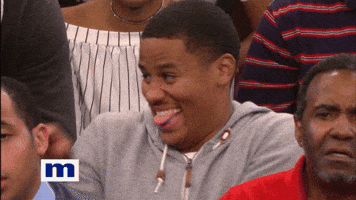 X6MHzO1bDswzyEnC.gif