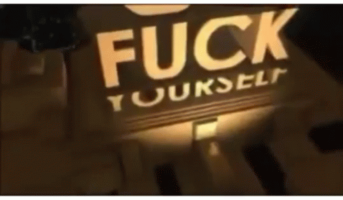 WFxhenLlqDdDM3dw.gif